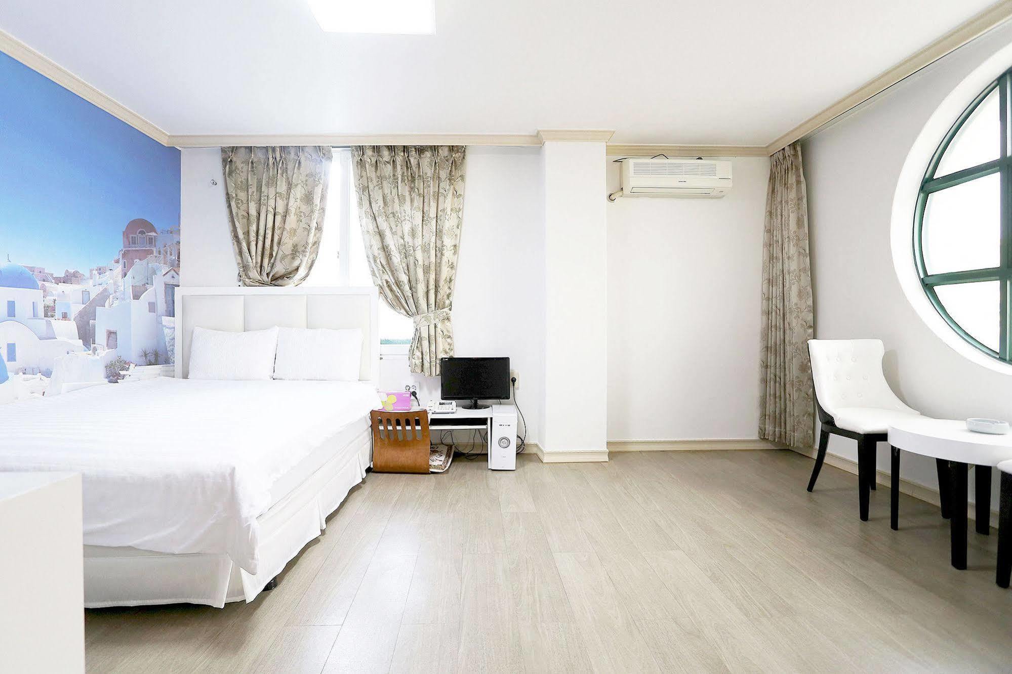 Songrim Motel Szokcsho Kültér fotó